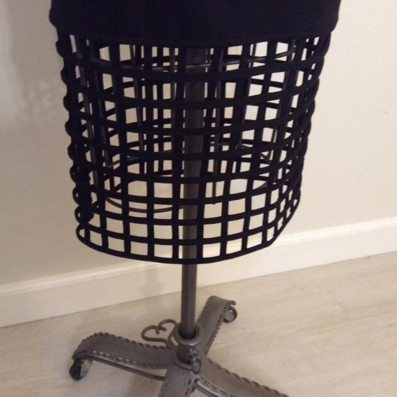 #529 NASTY GAL 'Rattle the Cage' black pencil Skirt NWOT Size S - Picture 4 of 7